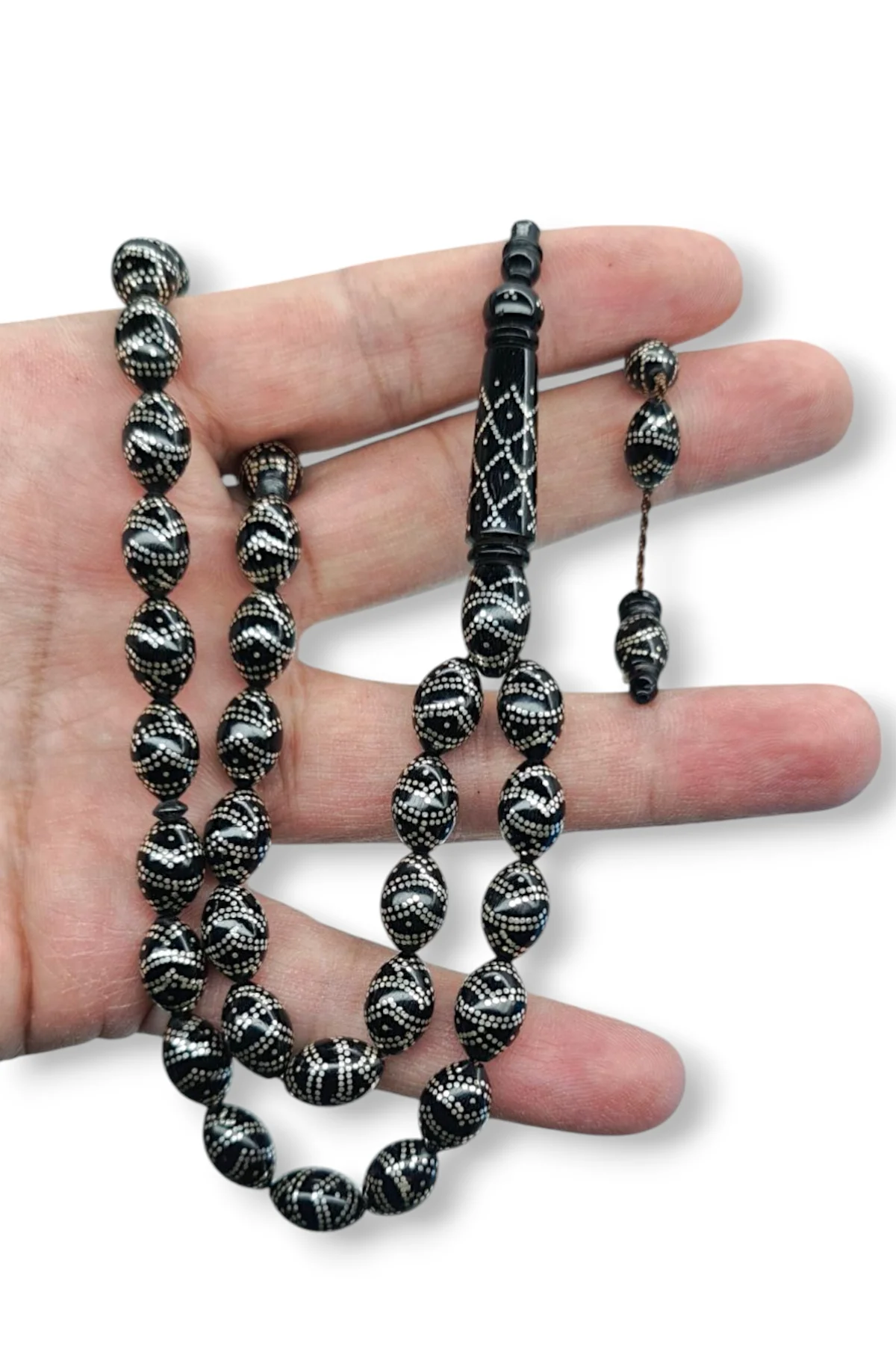 #867 - Siyah Kuka &Uuml;zerine G&uuml;m&uuml;ş İşleme Usta İşi 33l&uuml;k Tespih - G&ouml;z Alıcı Tasarım